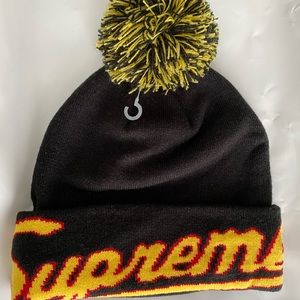Supreme New Era script cuff beanie